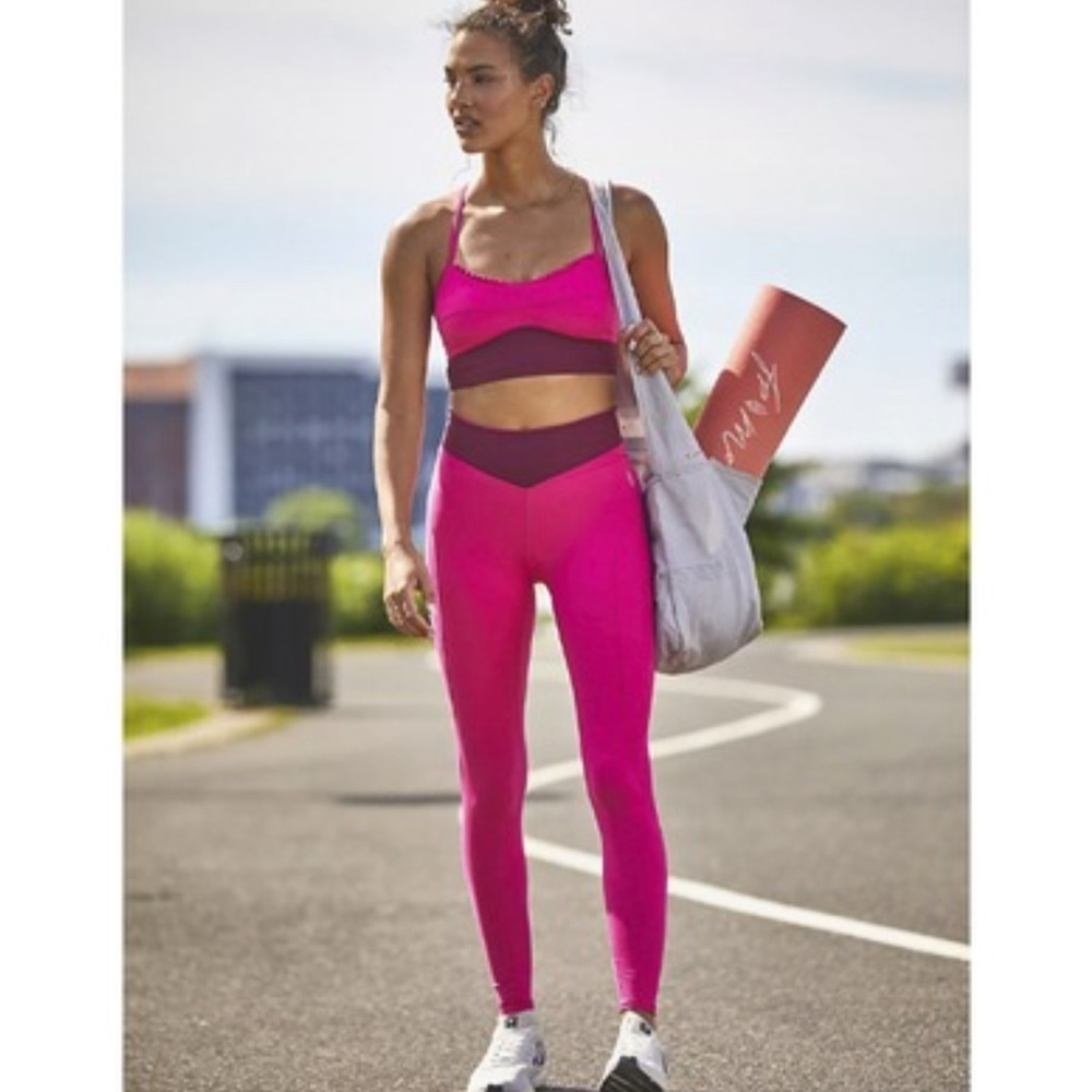 Free people lucky stars Activewear legging size small